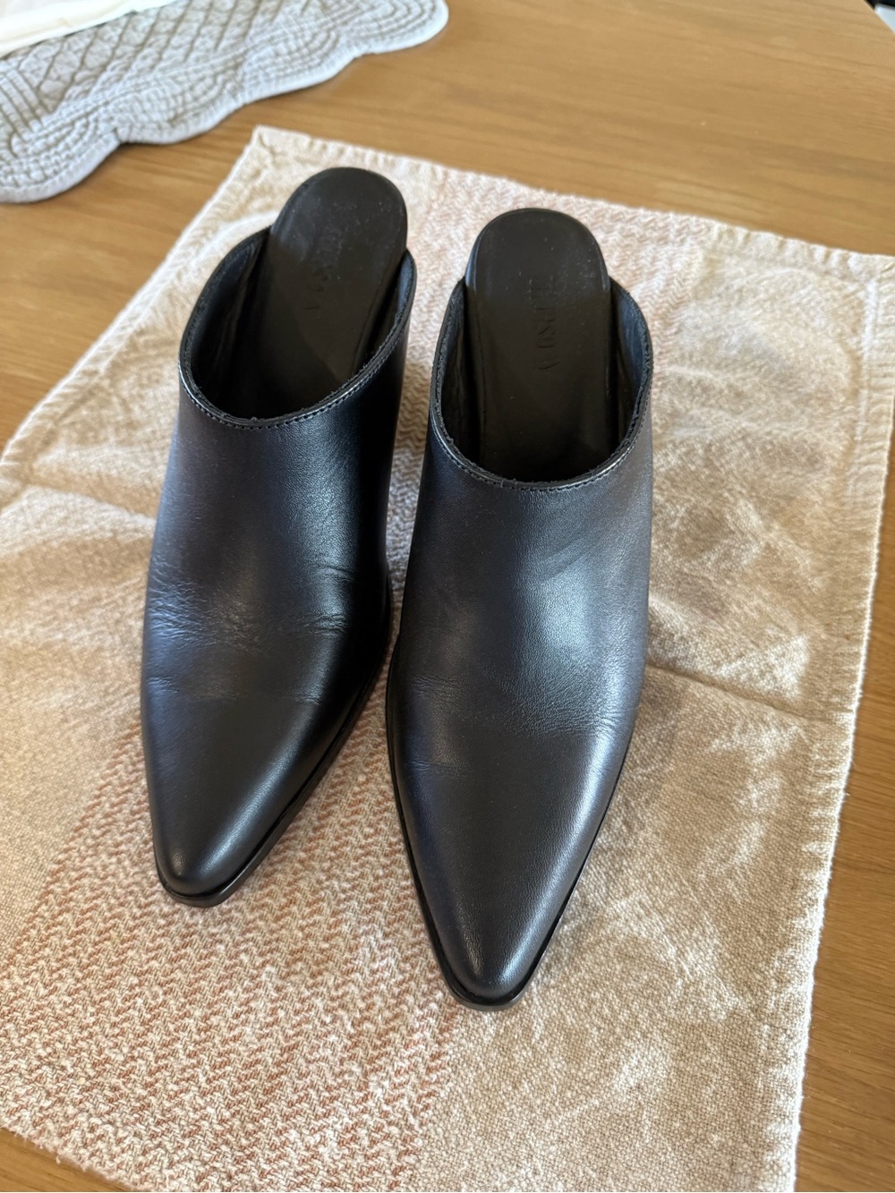 Thursday Boot Company Black Leather Pointed-Toe Mule Booties